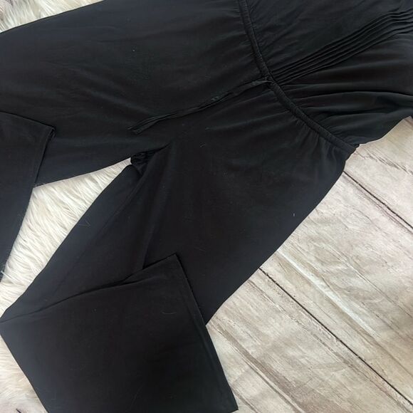 ATTENTION WOMEN STRAPY ROMPER SIZE LARGE - Picture 5 of 5